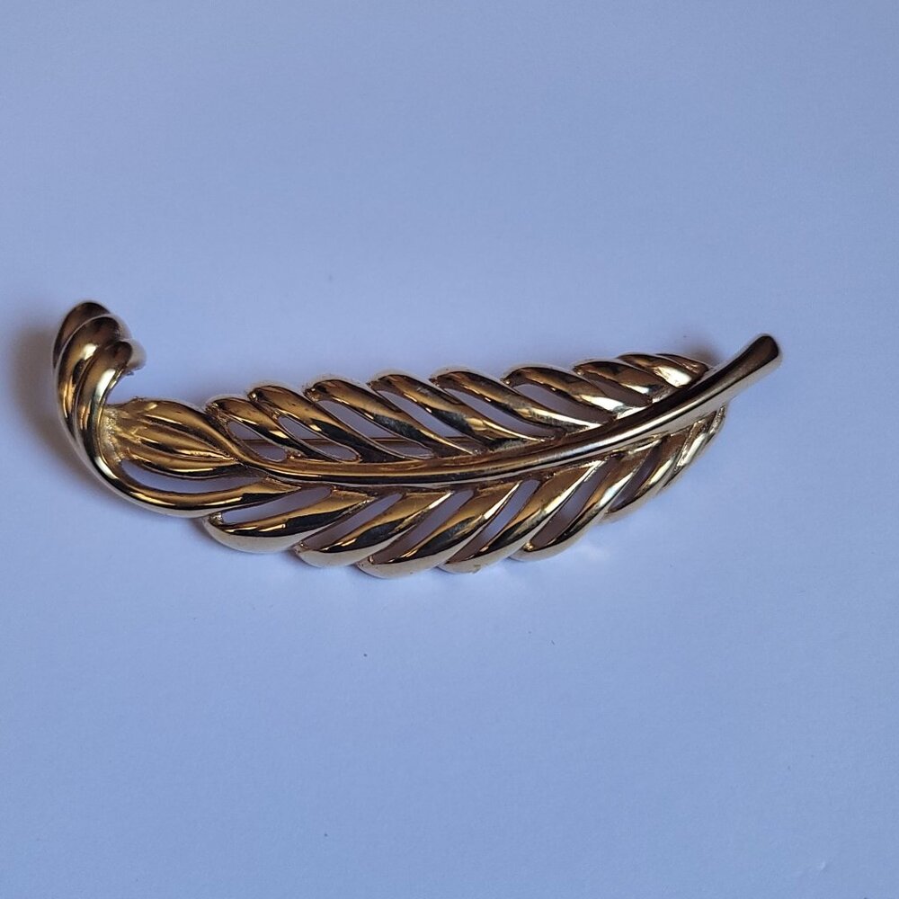 Vintage Napier Gold-Tone Brooch Pin‎